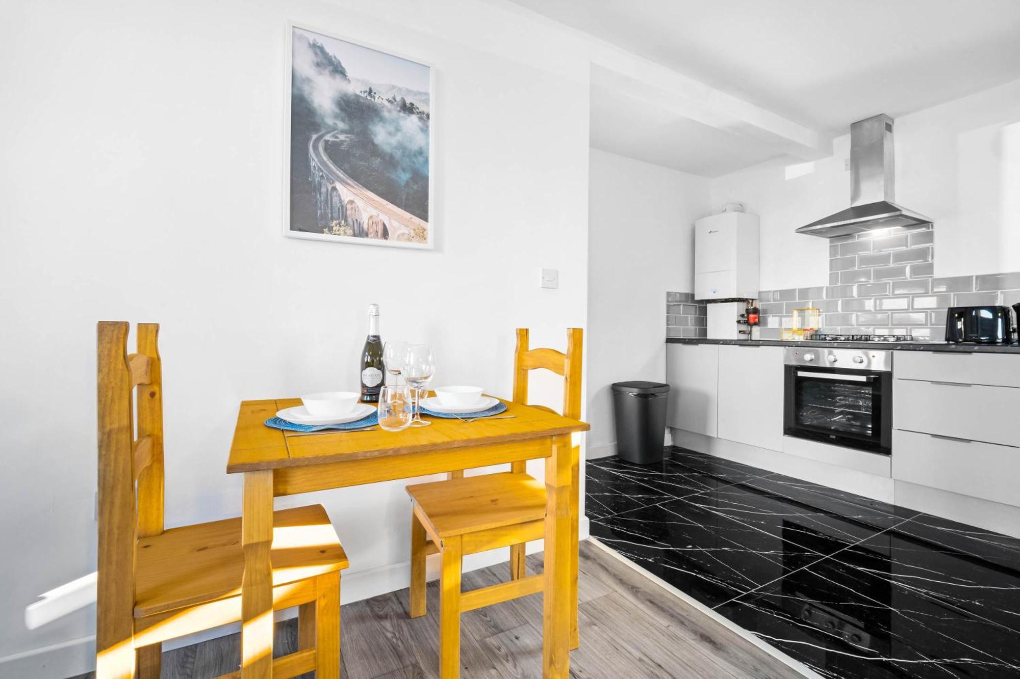 Modern Apartment - Cradley Heath - Top Rated - Netflix - Wifi - 1Mh سميثويك المظهر الخارجي الصورة